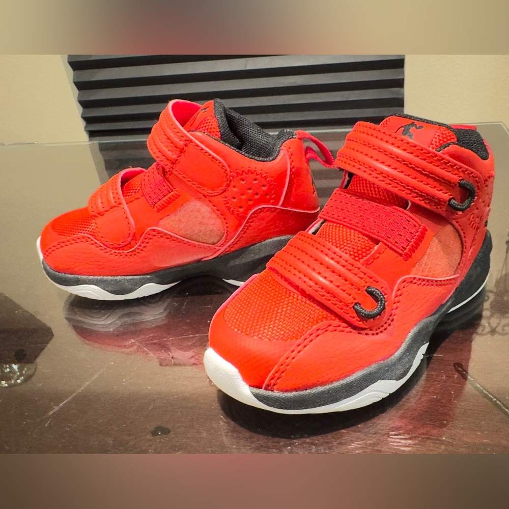 AND1 toddler size 7 basketball sneakers